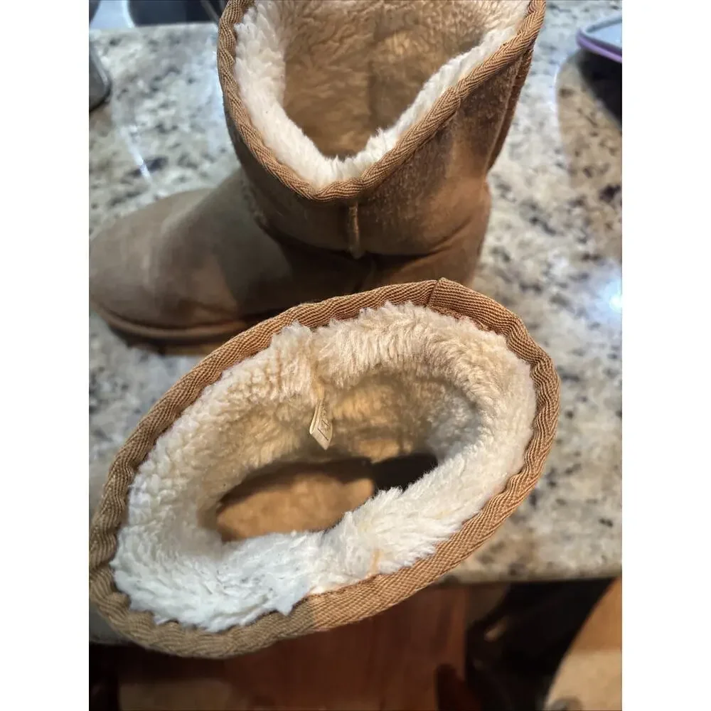 BearPaw youth boots